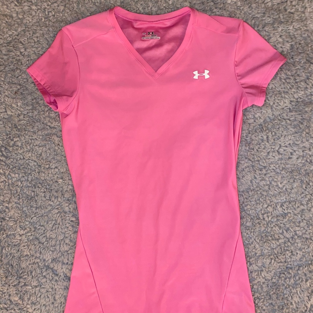 Set of 2 Underarmour athletic shirts